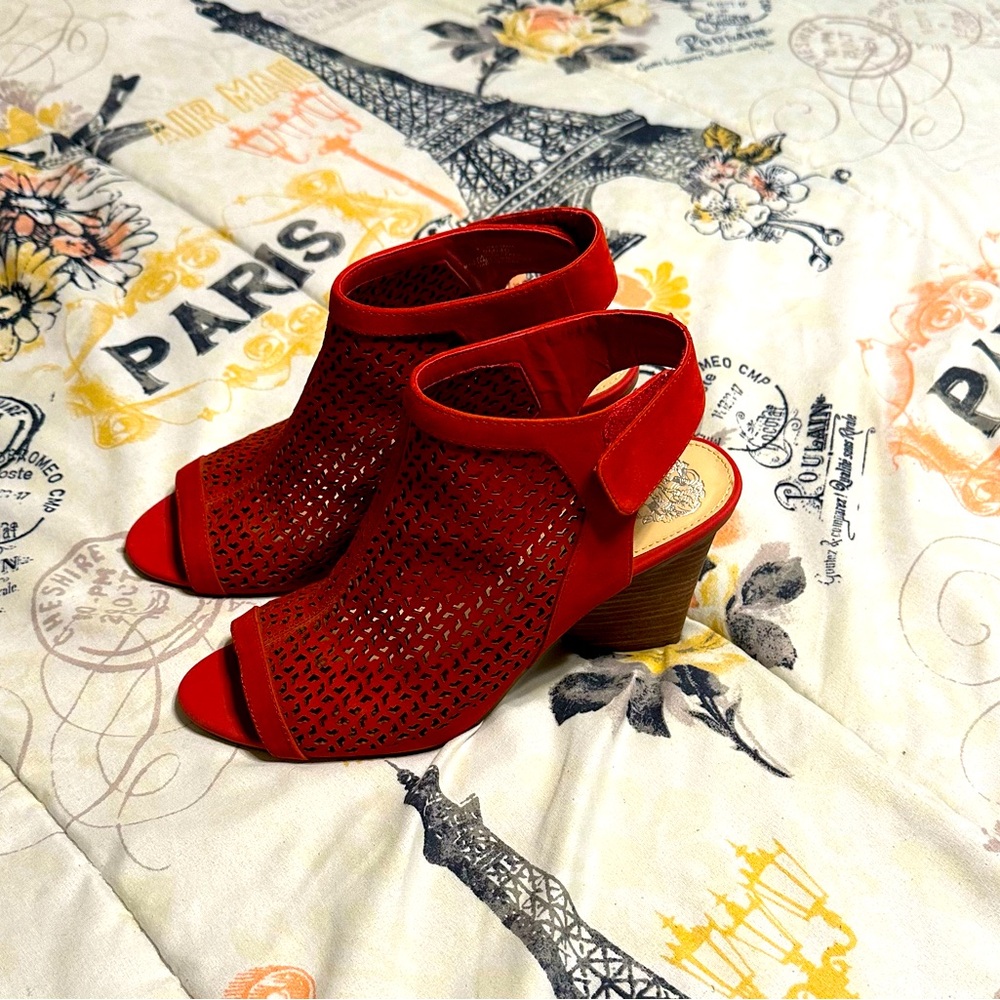 Vince Camuto Red peep toe heels